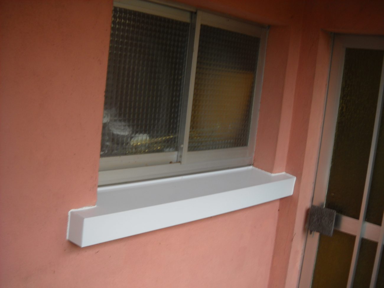 Appui de fenêtre en zinc façonné